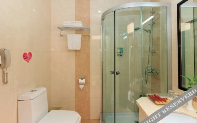 Qinghuayuan Wuzhou Hotel