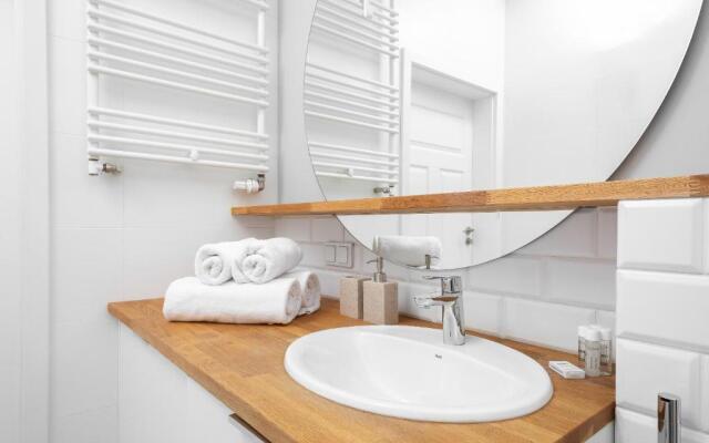 Apartment Warsaw Żoliborz by Renters