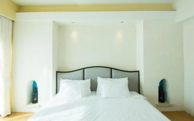 Baan Talay See Cream Resort