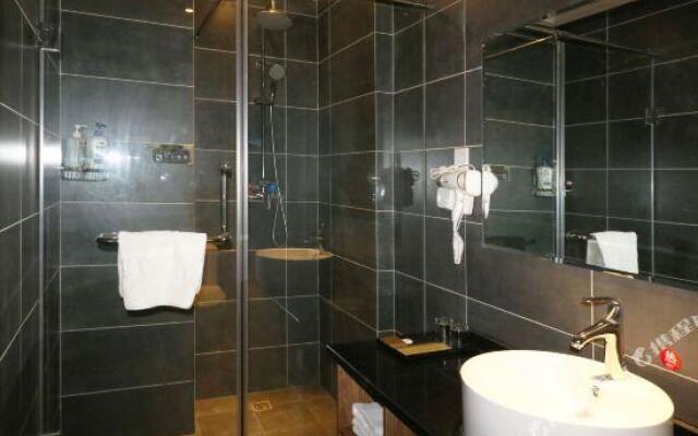 Star Palace Hotel (Xi'an High-speed North Station)