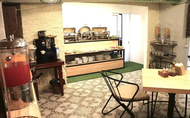 Mali Namphu Hotel