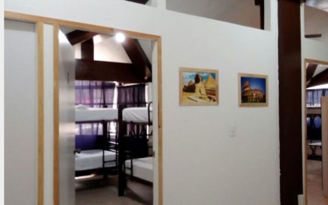 Ikaro Beds - Hostel - Adults only