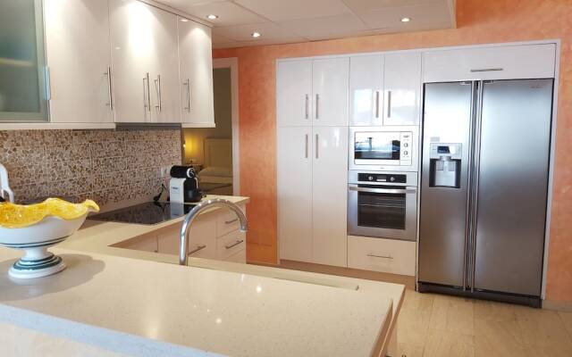 Del Parque Flats Puerto Marina Isla