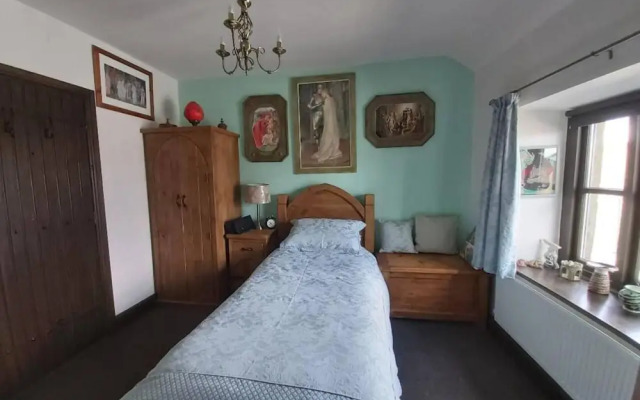 2-bed Apartment Near Buxton Outstanding Location