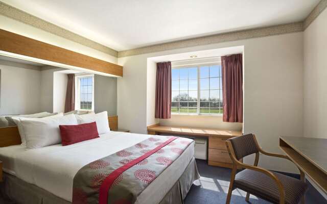 Ramada Limited by Wyndham, Bloomington I-55 & I-74 IL