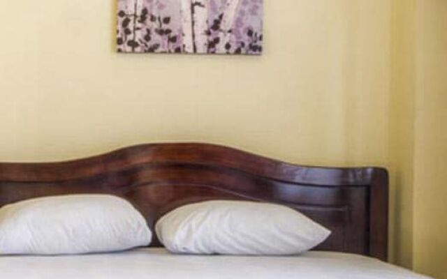 Golden Mar Hostal