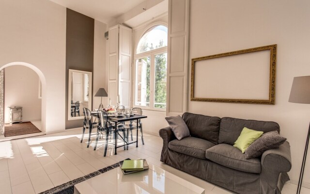Aweshome - Spagna White Fair Loft