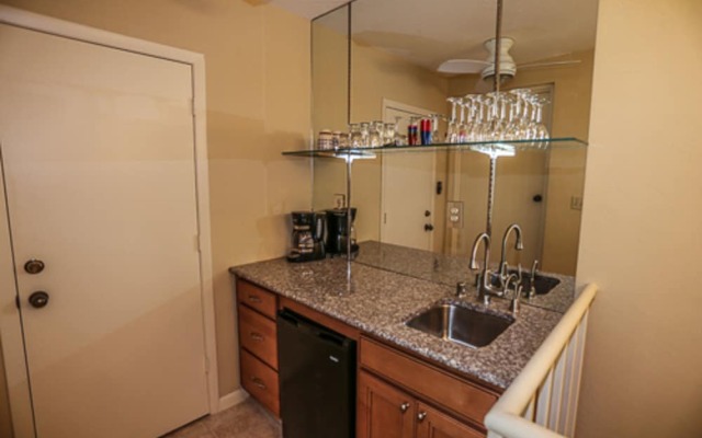 Boardwalk Caper PH4 1104