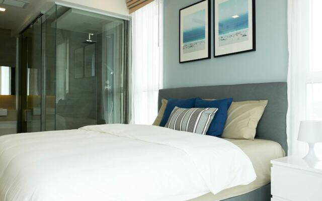 Cetus Beachfront Condo By Pong