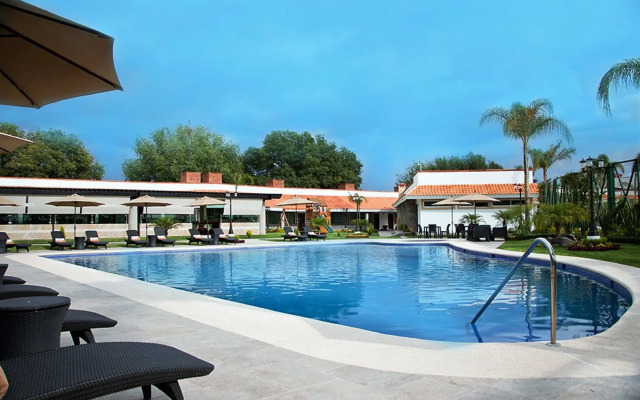 Hotel Ecce Inn & Spa