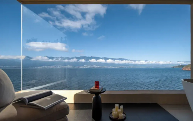 Dali Rushi Jiuxi Sea View Holiday Inn