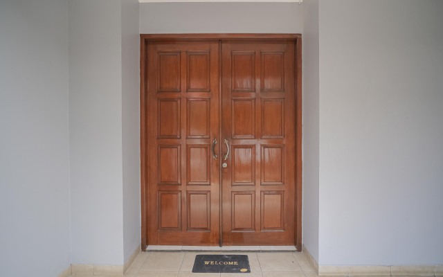 RedDoorz near RS Patria IKKT