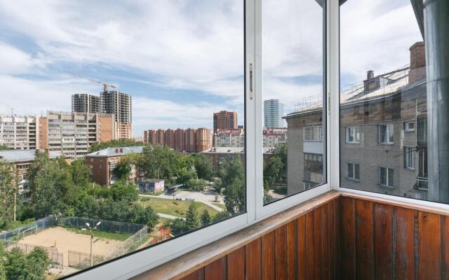 Апартаменты Юсинн на  пр-те Красный, д. 188