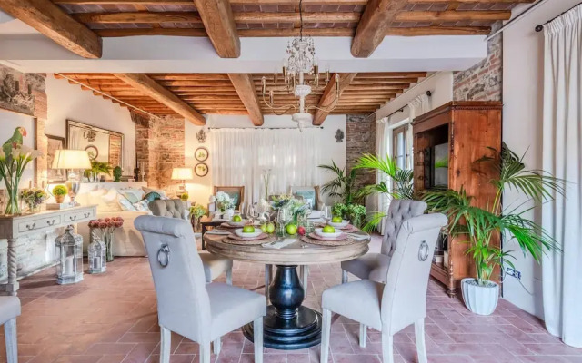 Valle del Sole Winery Farmhouse