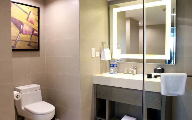 Hyatt Place Shenzhen Airport
