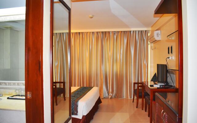 Golden Phoenix Hotel Boracay