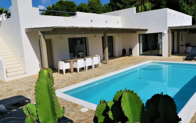 Modern Villa in Moraira with Private Pool