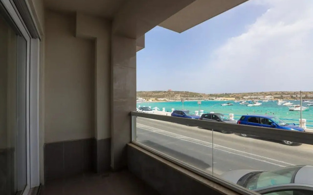 Modern Beach Apartment With Fantastic Sea Views