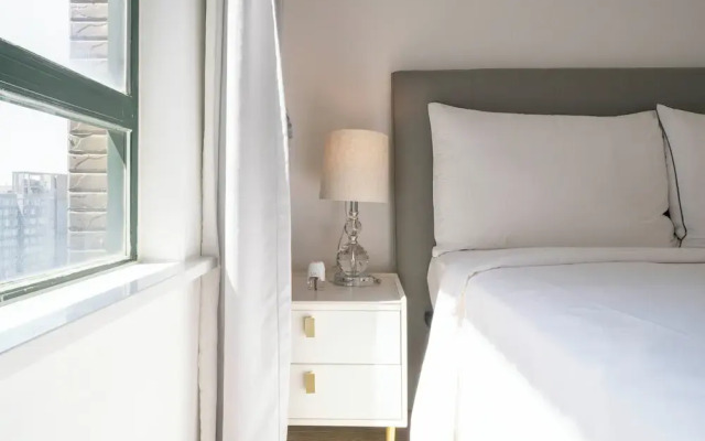 Tyms Elegant 4BR 2BA Apt Xujiahui Malls