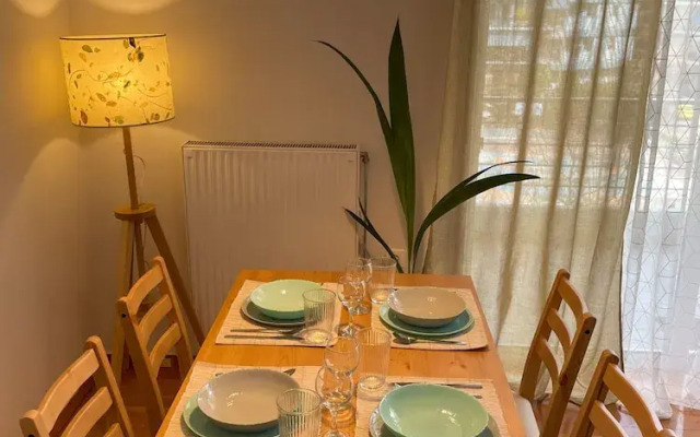 Ageliki's Athens Centre 2BDRM & Parking