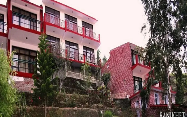 Vakna Highway Guest House