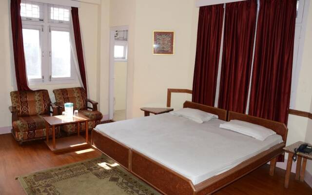 Hotel Basant