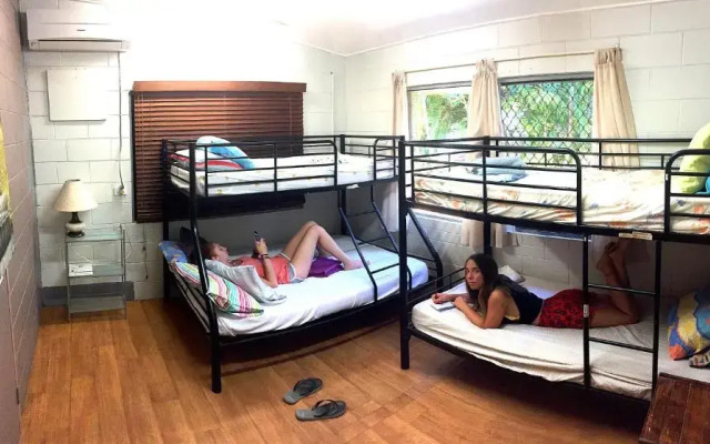 Mission Beach Retreat