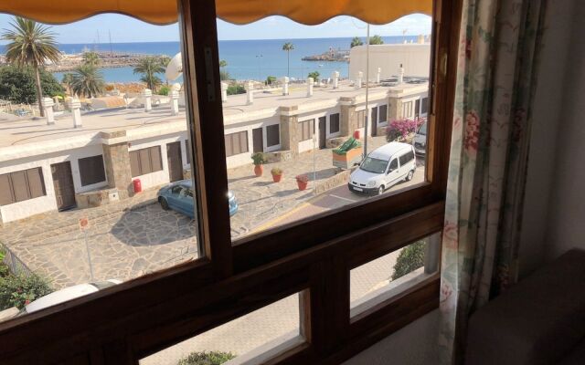 Two bedroom apartment 2 min from beach