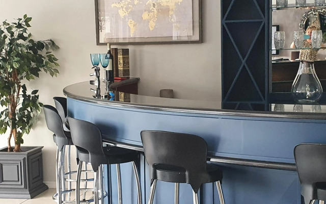 Luxury Boutique Home in Kyalami