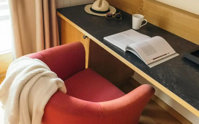 Отель La Couronne Hotel & Spa