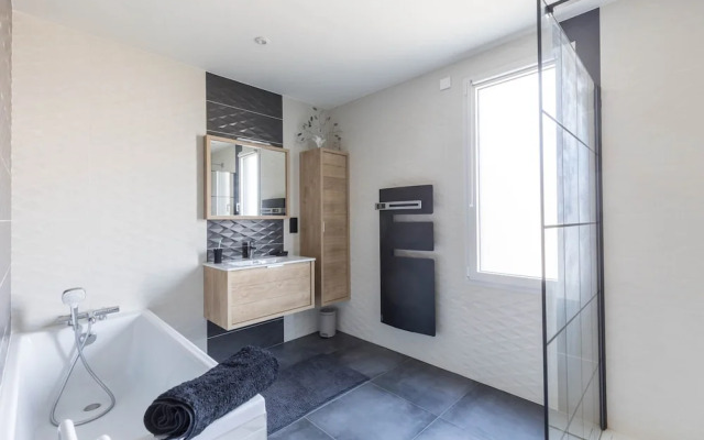 Villa in Saint-corneille With Private Jacuzzi