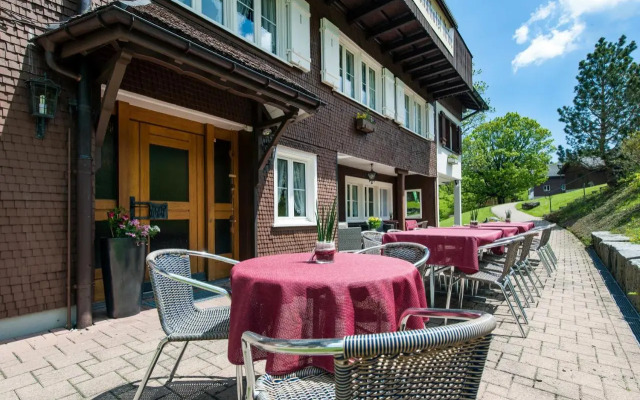 Gade Lodge
