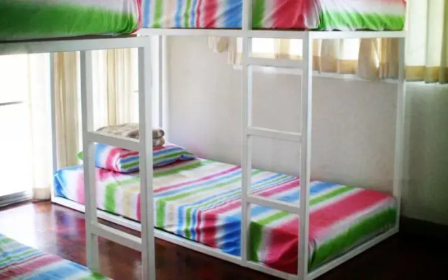 MoMo Hostel