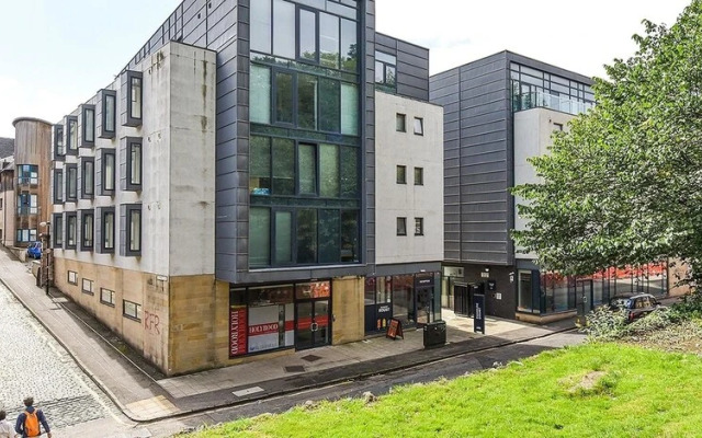 Panmure Court