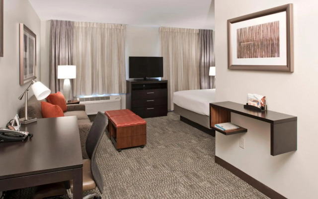 Staybridge Suites Charlotte Ballantyne by IHG
