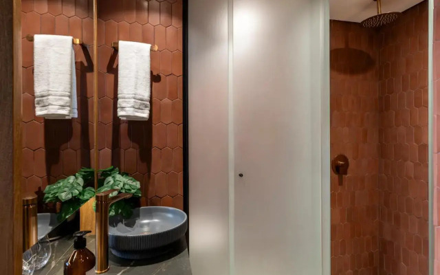 Heiss Hotel