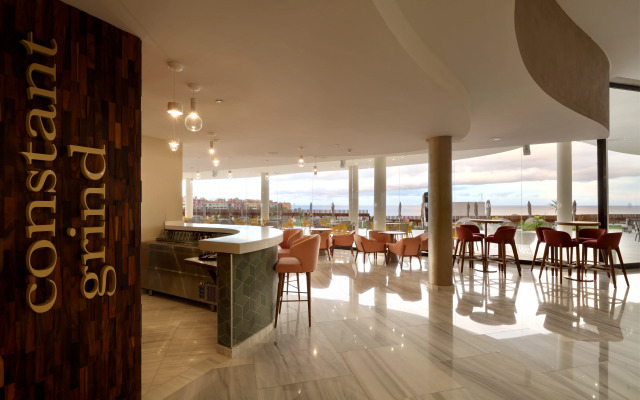 Отель Hard Rock Tenerife