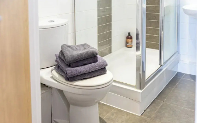 Quaint 1 Bedroom 1st Floor Flat