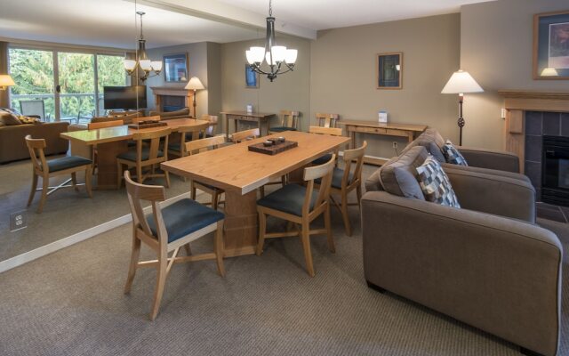 Woodrun Lodge