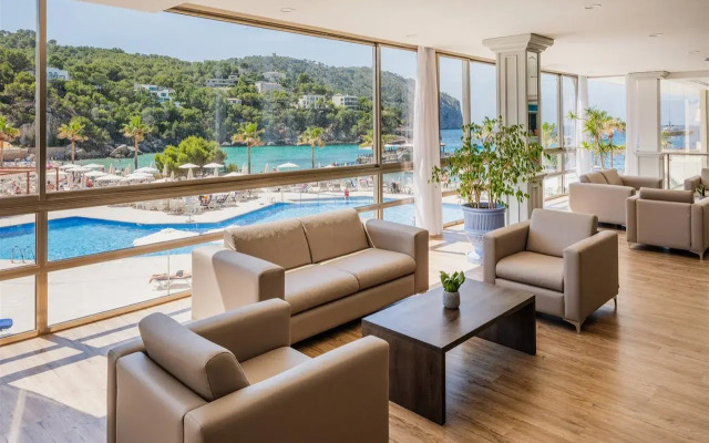 Grupotel Playa Camp de Mar - Adults Only