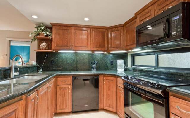 Saida Royale Condominium 9017