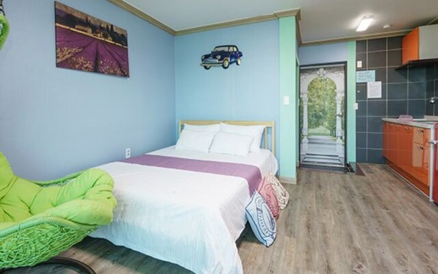 Tongyeong Paper Island Pension