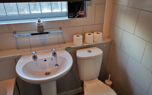 Your Night Inn @ i54
