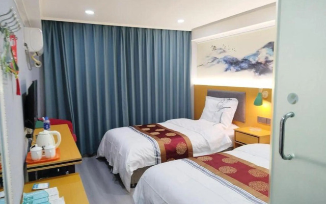 Urban Courtyard Hotel