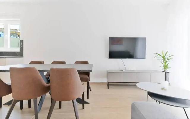 Luxury Living at Horizon Retreat