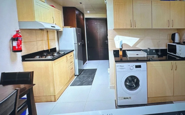 OYO 1233 Home Elite 1 Residence Sports