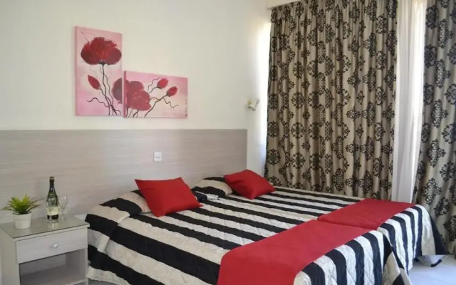 Tasiana Hotel Apartments Complex