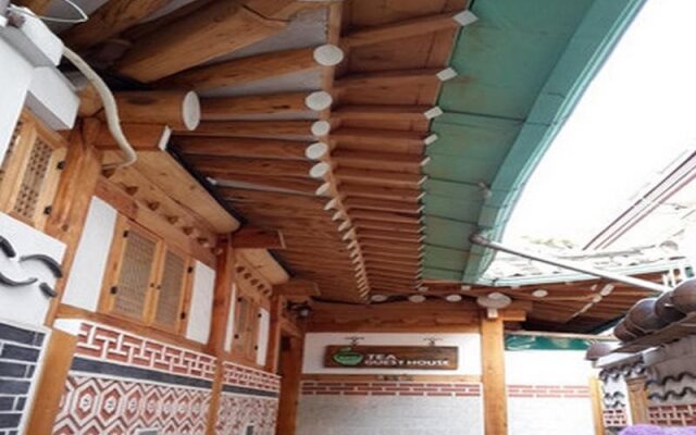 Tea Hanok Guesthouse