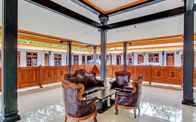 OYO 92290 Hotel Permata Sari