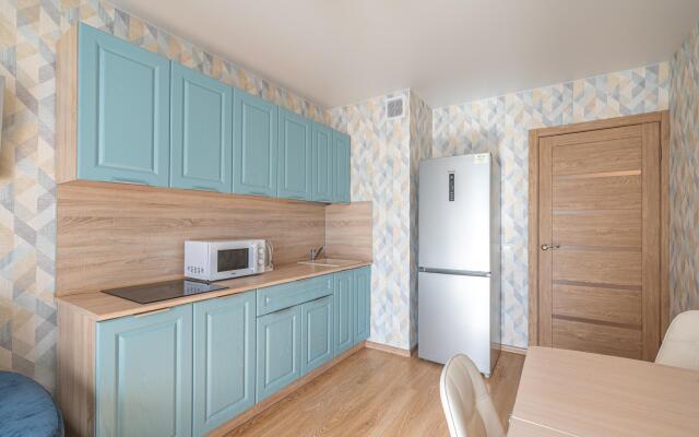 Сон и душ на Щорса